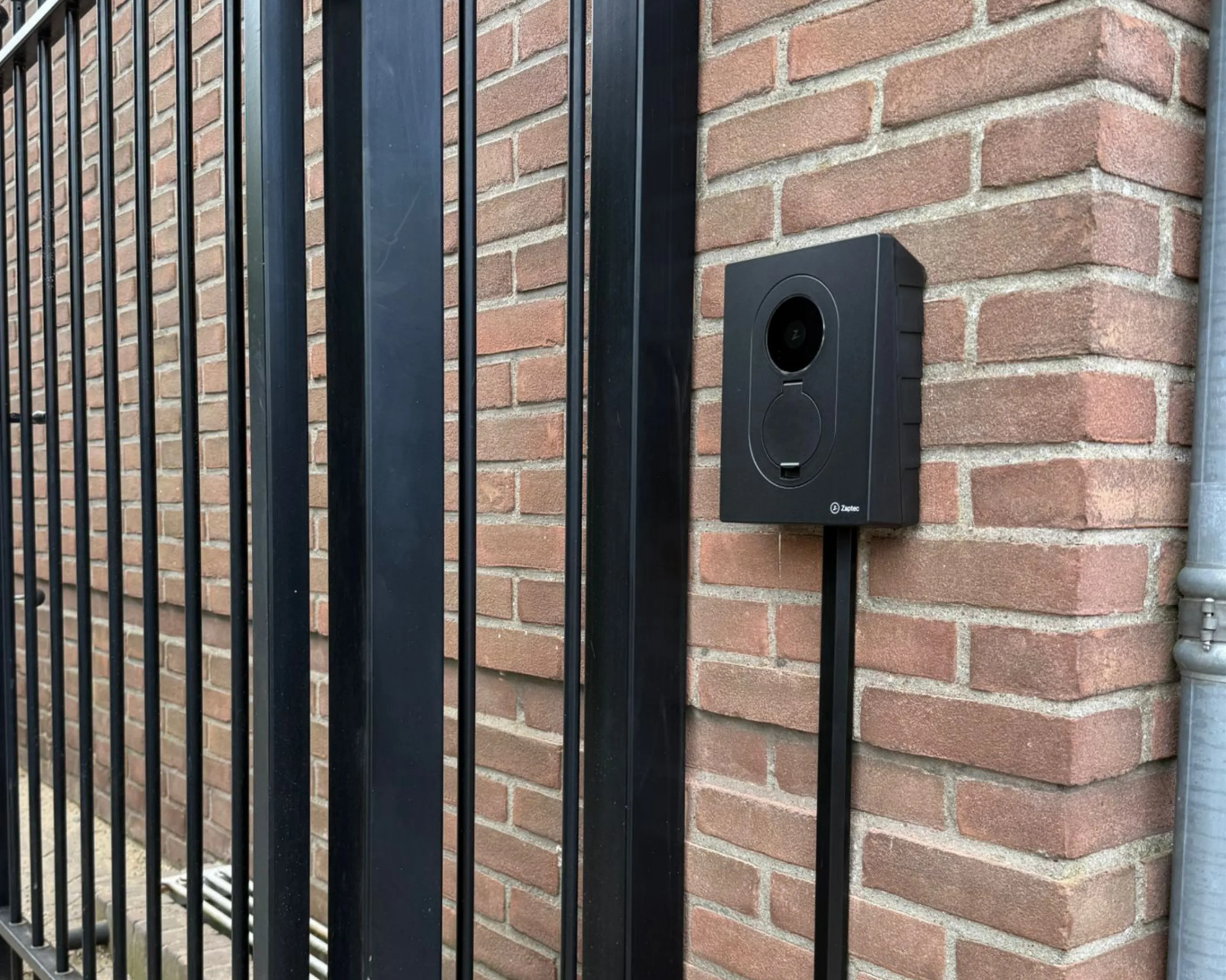 Laadpalen in Ede geplaatst door Houvolt