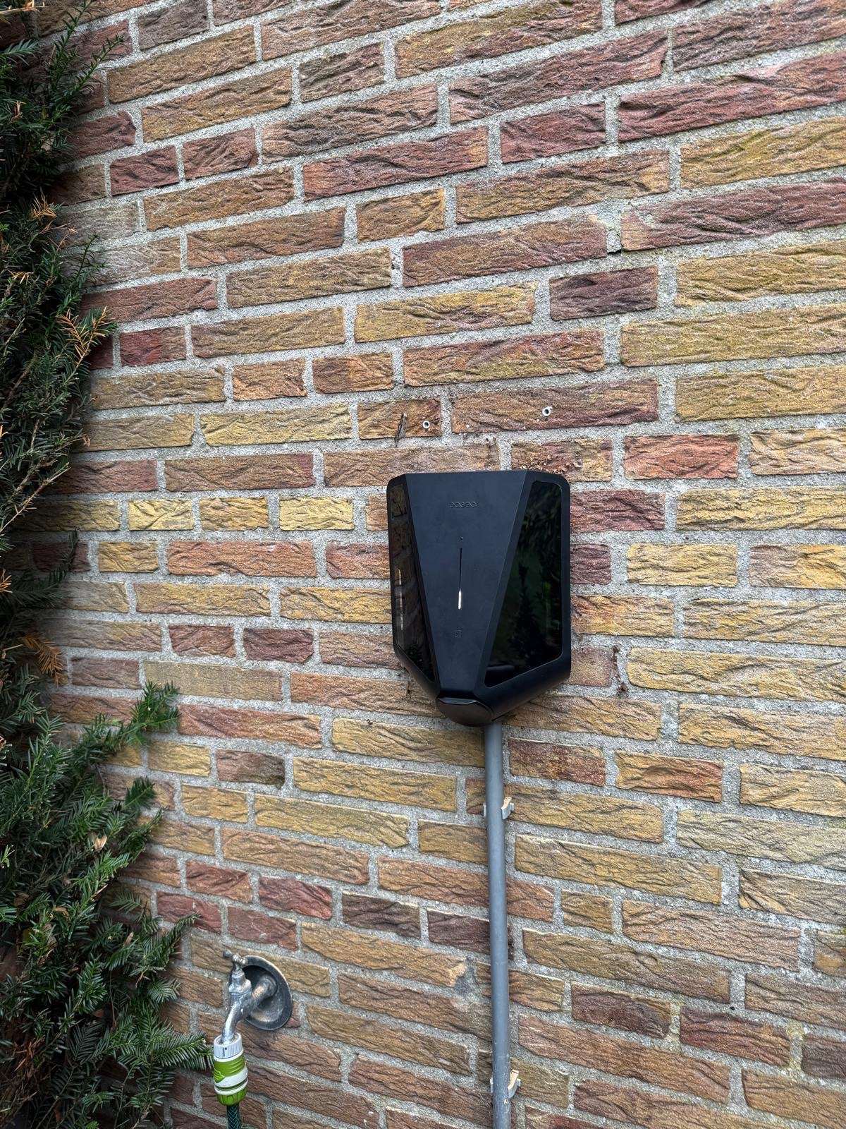 Laadpalen in Baarn geplaatst door Houvolt